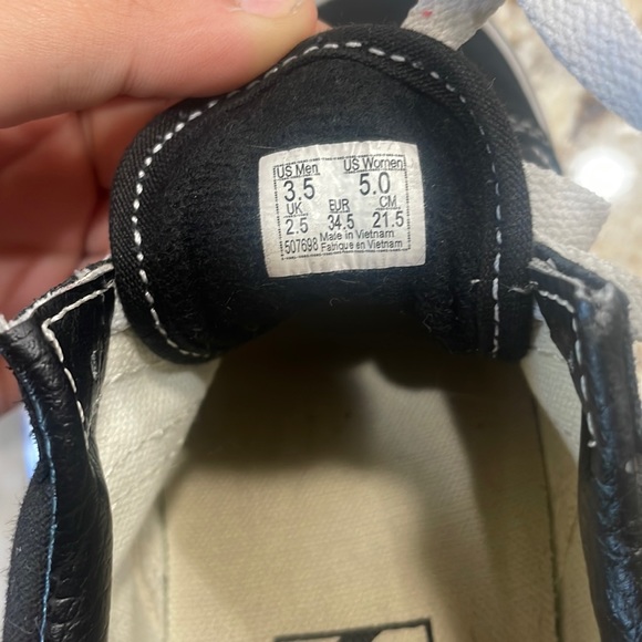 worn only a few times! In fair condition:) - Picture 2 of 5